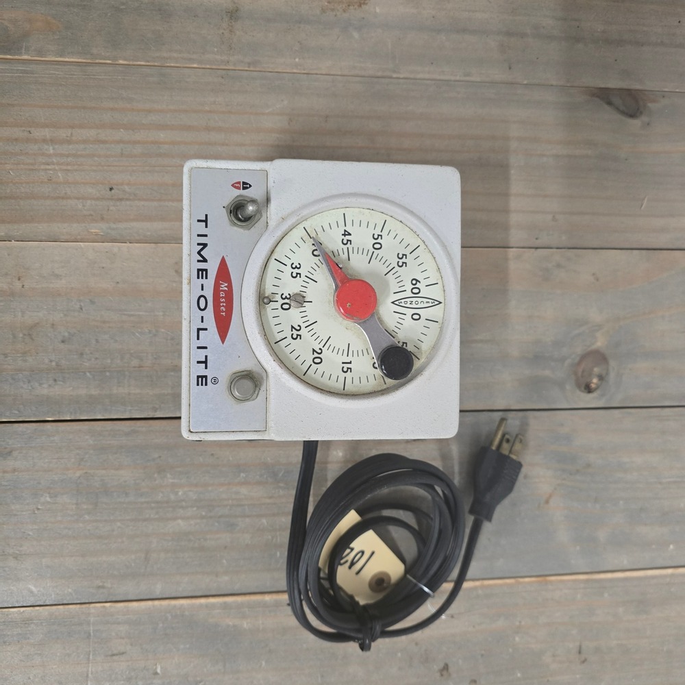 Time-O-Lite Master Darkroom Timer M-72 Gray Vintage Enlarger Safelight Control